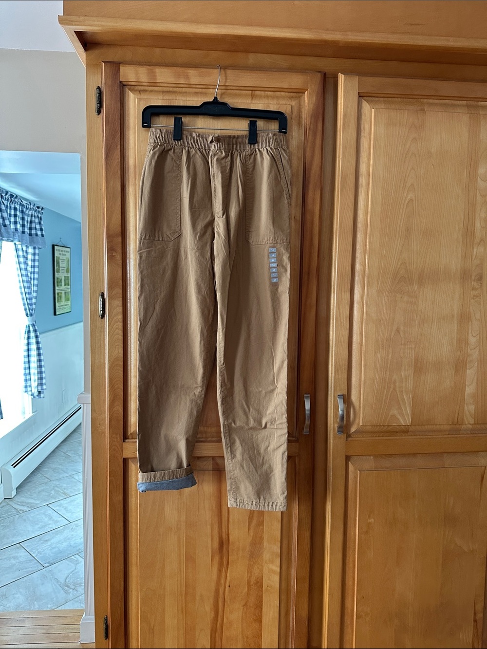 Oshkosh NWT Boy's  Drawstring Chino Pants. Gray lining in size 14